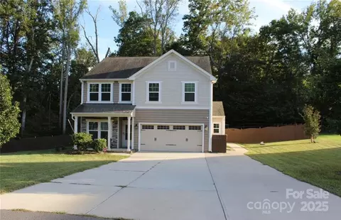 126 Crestwood Ct, Advance, NC 27006