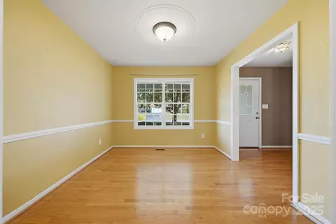 Living - 4858 Water Wheel Dr, Conover, NC 28613 photo 2 of 6