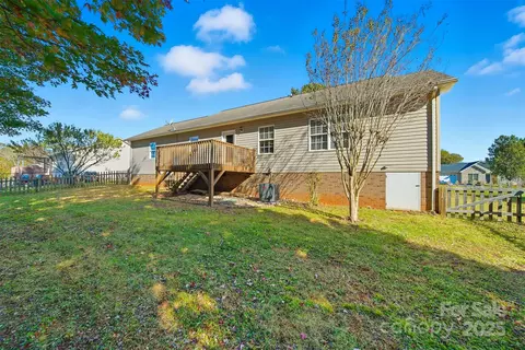Exterior - 4858 Water Wheel Dr, Conover, NC 28613 photo 4 of 5