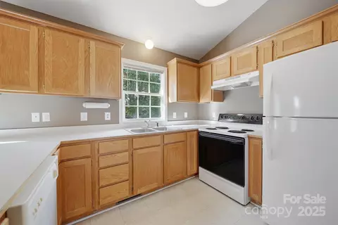 Kitchen - 4858 Water Wheel Dr, Conover, NC 28613 photo 2 of 3
