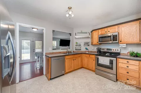 Kitchen - 8808 Cornwall St, Locust, NC 28097 photo 2 of 2