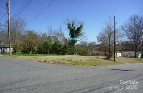 116 W Bradley St, Gastonia, NC 28052