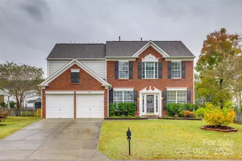 6092 Creekview Ct, Harrisburg, NC 28075