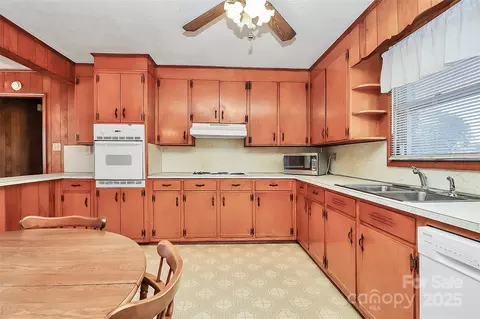 Kitchen - 6217 Stack Rd, Monroe, NC 28112 photo 5 of 5