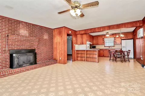 Living - 6217 Stack Rd, Monroe, NC 28112 photo 3 of 7