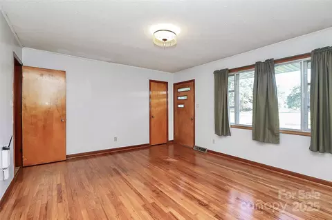 Living - 6217 Stack Rd, Monroe, NC 28112 photo 6 of 7