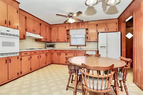 Kitchen - 6217 Stack Rd, Monroe, NC 28112 photo 2 of 5
