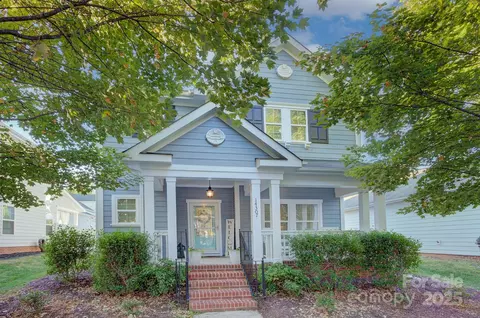 14307 Holly Springs Dr, Huntersville, NC 28078