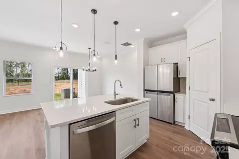 413 Markridge Loop, Fort Mill, SC 29708 photo 3