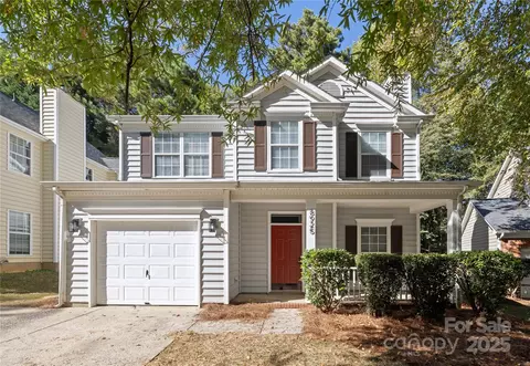 8925 Trentsby Pl, Charlotte, NC 28216