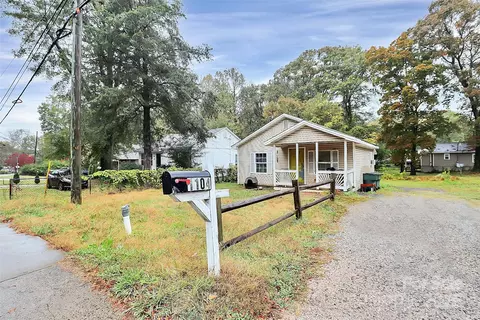 1104 W Davidson Ave, Gastonia, NC 28052