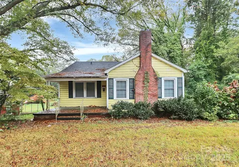 829 Jackson St, Gastonia, NC 28052