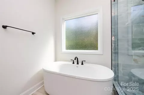 Bath - 240 Doster Rd, Lancaster, SC 29720 photo 4 of 5