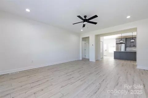 Living - 240 Doster Rd, Lancaster, SC 29720 photo 3 of 4