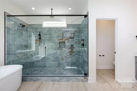Bath - 240 Doster Rd, Lancaster, SC 29720 photo 1 of 5