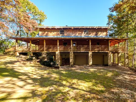 Exterior - 212 Jayhawk Ln, Brevard, NC 28712 photo 3 of 11