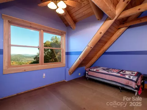Bedroom - 212 Jayhawk Ln, Brevard, NC 28712 photo 3 of 3