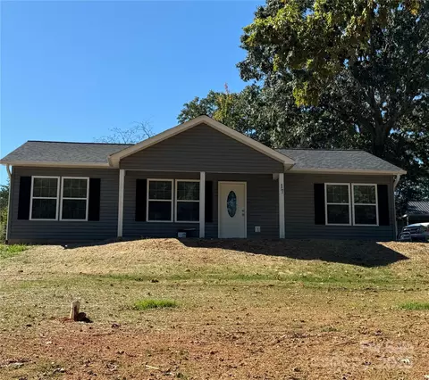 17 Hillside Ave, Granite Falls, NC 28630
