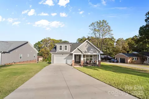 1417 Azalea Ave, Kannapolis, NC 28081