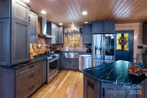 Kitchen - 905 Jay Bird Dr, Sylva, NC 28779 photo 2 of 2