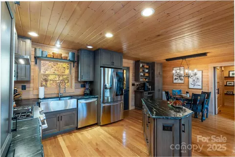 Kitchen - 905 Jay Bird Dr, Sylva, NC 28779 photo 1 of 2