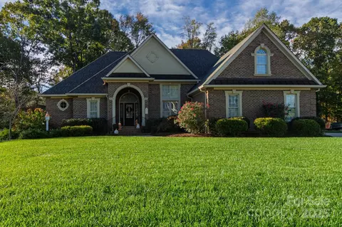 521 Coman Ln, Kings Mountain, NC 28086