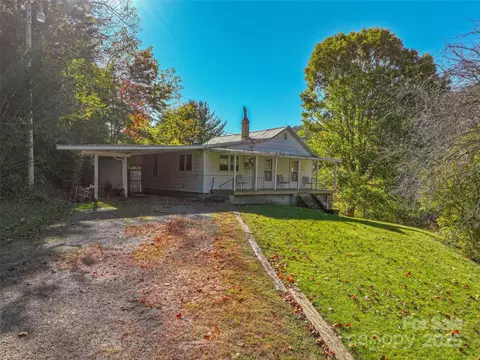 200 Church Rd, Burnsville, NC 28714