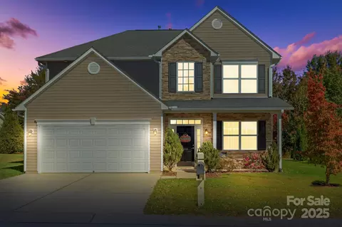 258 Lumber River Rd, Fletcher, NC 28732