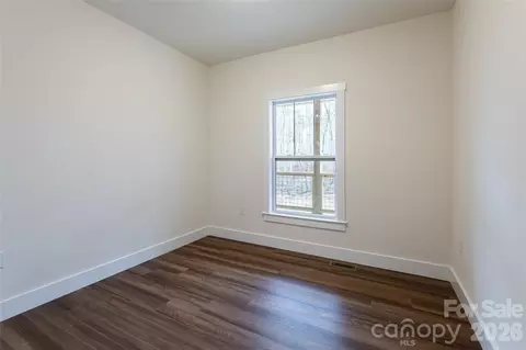 Bedroom - 204 Cascade Ridge Rd, Fairview, NC 28730 photo 1 of 7