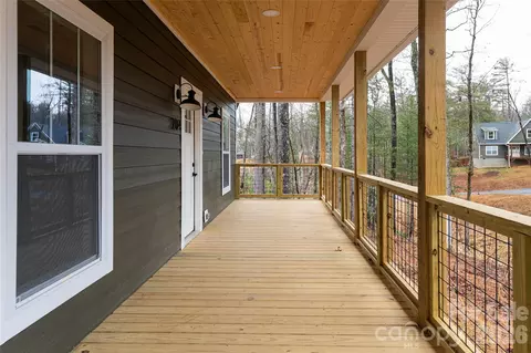 Exterior - 204 Cascade Ridge Rd, Fairview, NC 28730 photo 4 of 13