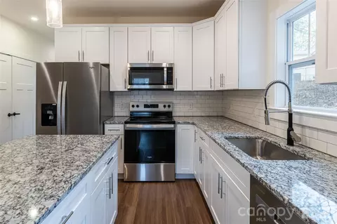 Kitchen - 204 Cascade Ridge Rd, Fairview, NC 28730 photo 1 of 2
