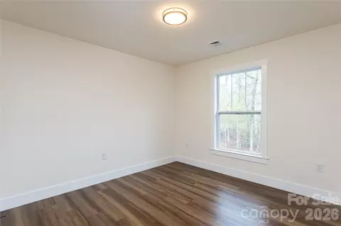 Bedroom - 204 Cascade Ridge Rd, Fairview, NC 28730 photo 7 of 7