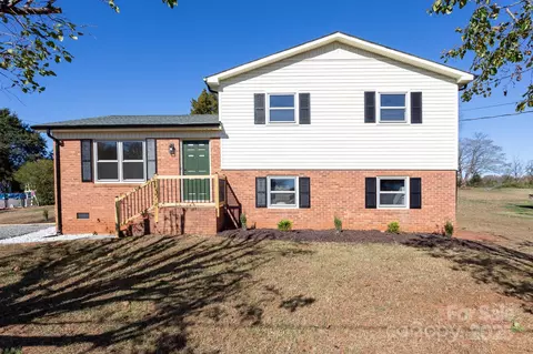 3606 Rose St, Statesville, NC 28677