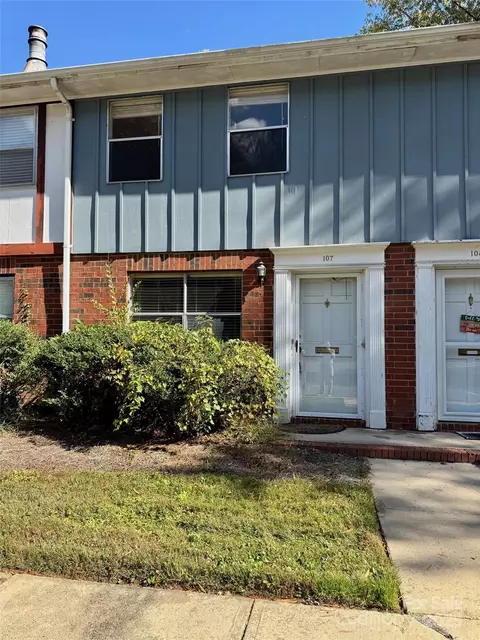 1300 Larchmont 107 Pl #107, Salisbury, NC 28144