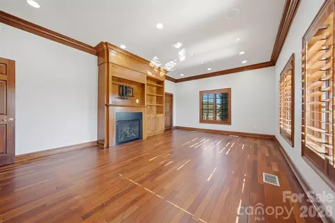 Living - 3619 Links Ne Dr NE, Conover, NC 28613 photo 8 of 8