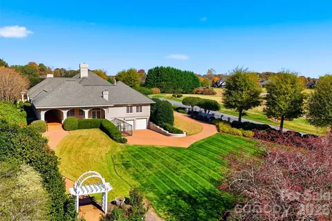 Exterior - 3619 Links Ne Dr NE, Conover, NC 28613 photo 7 of 7