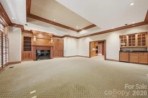 Living - 3619 Links Ne Dr NE, Conover, NC 28613 photo 4 of 8