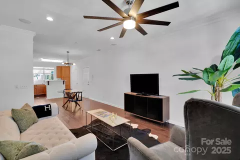 Living - 1525 Walnut View Dr, Charlotte, NC 28208 photo 1 of 3