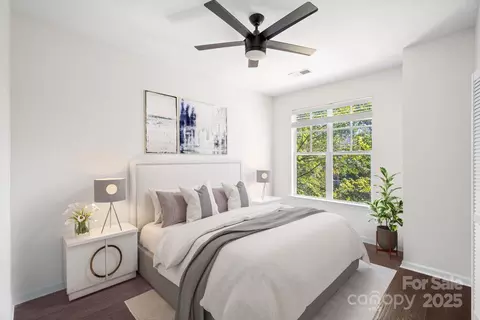 Bedroom - 1525 Walnut View Dr, Charlotte, NC 28208 photo 1 of 3