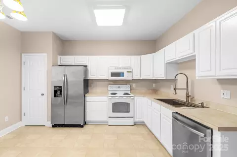 Kitchen - 3687 N Corner Rd, Lancaster, SC 29720 photo 3 of 3