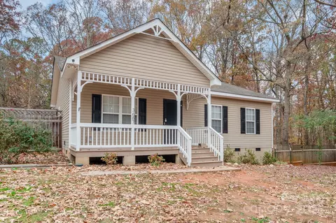 Exterior - 3687 N Corner Rd, Lancaster, SC 29720 photo 3 of 13