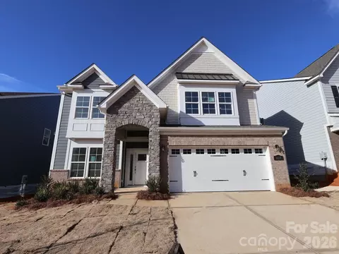 12117 Avienmore Dr, Charlotte, NC 28278