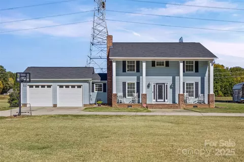 5380 Woodside Dr, Rock Hill, SC 29732
