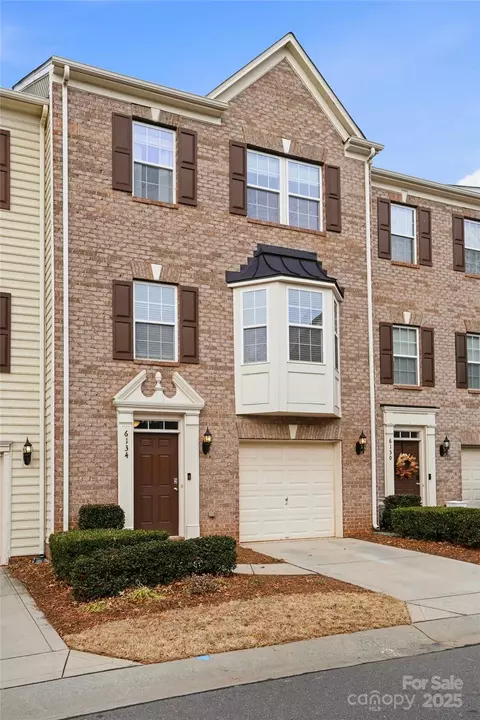 6134 Rockefeller Ln, Charlotte, NC 28210
