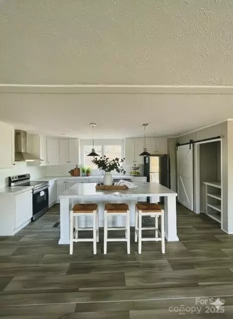 Kitchen - 33 Foxcroft Ln, Flat Rock, NC 28731 photo 1 of 2