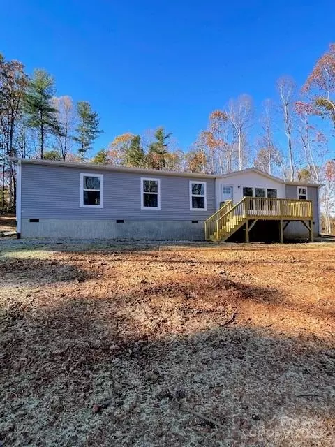 Exterior - 33 Foxcroft Ln, Flat Rock, NC 28731 photo 2 of 2