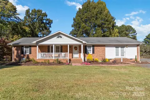 617 Lynn Rd, Oakboro, NC 28129