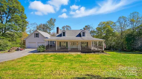 4820 29th Street Ne Dr NE, Hickory, NC 28601