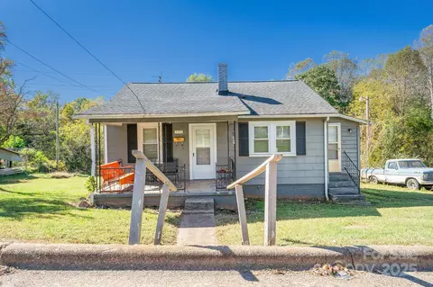250 S Caldwell Ave, Newton, NC 28658