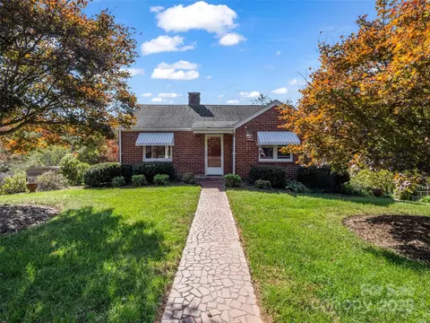 104 Wendover Rd, Asheville, NC 28806